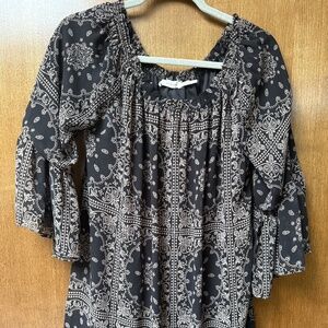 $60 Blu Pepper Black patterned blouse size L